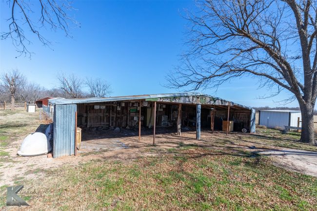 817 State Highway 153, House other with 4 bedrooms, 3 bathrooms and null parking in Wingate TX | Image 27