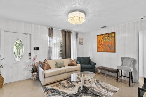 601 Sw 5th Ct, Hallandale Beach, FL, 33009-6231 | Card Image