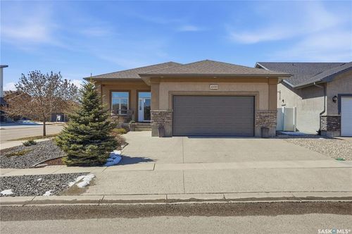 4150 Goldfinch Way, Regina, SK, S4V1N1 | Card Image