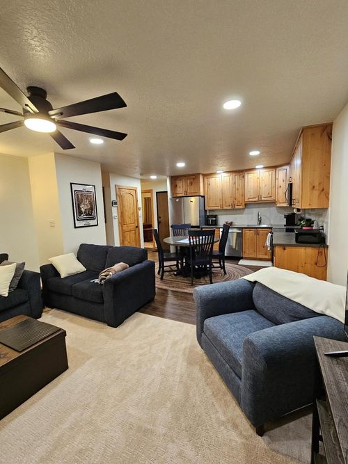 304-371 W 4th St, Silverthorne, CO, 80498-5320 | Card Image