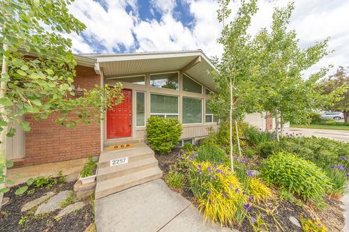 2297 Joni Dr, Layton, UT, 84040-8043 | Card Image