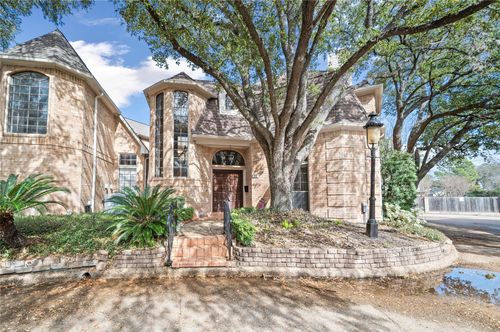 55 Bayou Pointe Dr, Houston, TX, 77063-1037 | Card Image