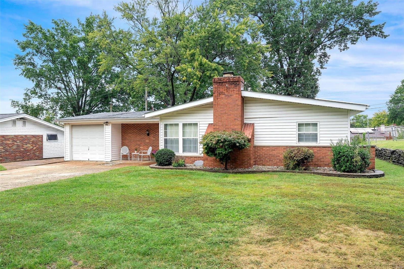 Gradient Dr, Saint Louis, MO 63125