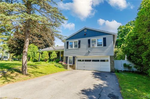 4 Crescent St, Ilion, NY, 13357-2310 | Card Image