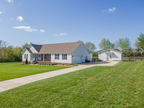 369 Springwater Dr, Summertown, TN, 38483-7044 | Card Image