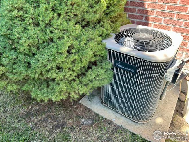 Home Has Central Air Conditioning | Image 14