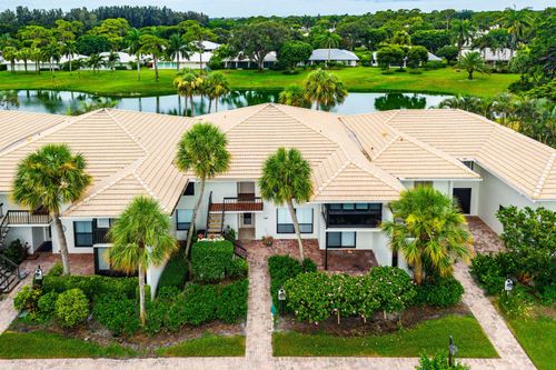 green-heron-s-3668 Quail Ridge Drive N, Boynton Beach, FL, 33436 | Card Image
