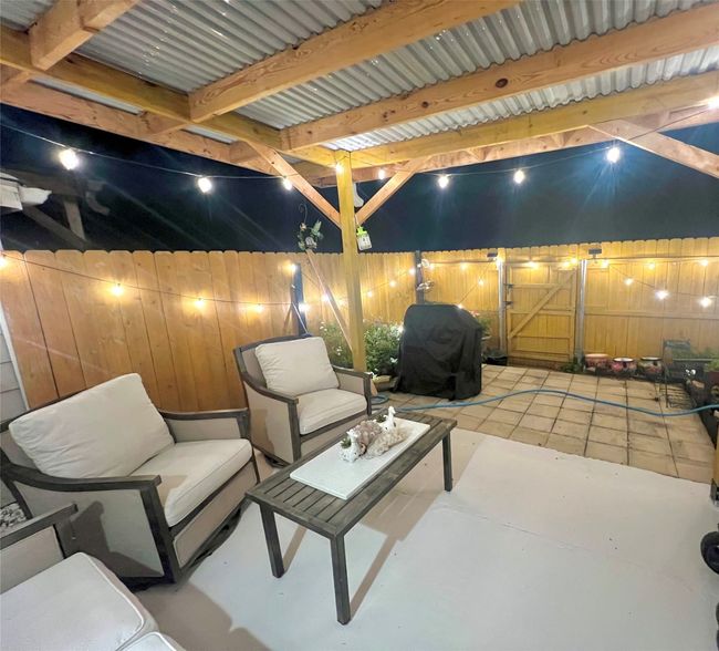 174 Merlin Way, Townhouse with 2 bedrooms, 2 bathrooms and null parking in Euless TX | Image 14