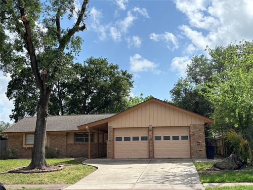 10422 Winding Trail Rd, La Porte, TX, 77571-4246 | Card Image