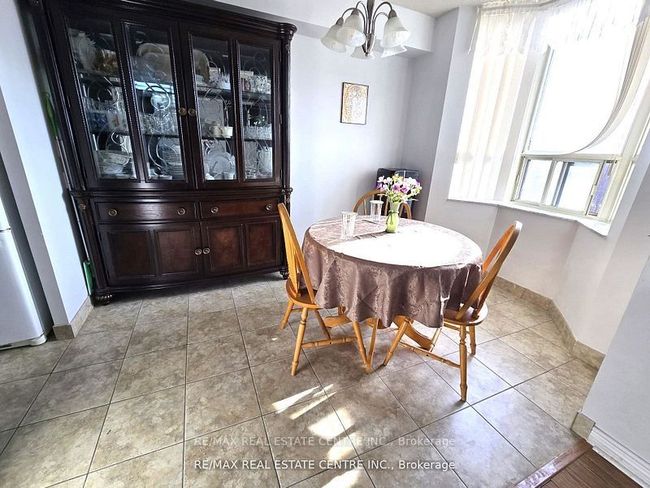 303 - 30 Malta Ave, Condo with 4 bedrooms, 2 bathrooms and 1 parking in Brampton ON | Image 11