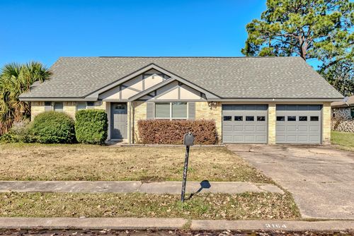 3164 Crest Dr, Port Neches, TX, 77651-5808 | Card Image