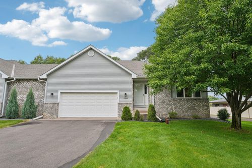 13840 Pierce St Ne, Ham Lake, MN, 55304-6749 | Card Image