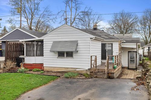 830 S 92nd Street, WEST ALLIS, WI, 53214 | Card Image