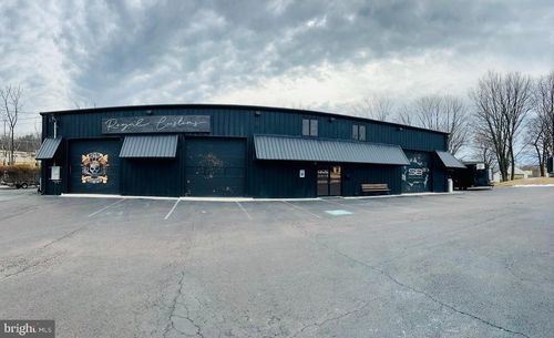 1386 N State St, Pottstown, PA, 19464-1849 | Card Image