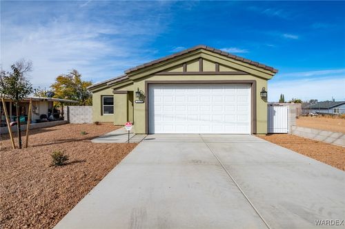 2131 Ashfork Ave, Kingman, AZ, 86401-4807 | Card Image