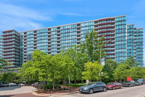 apt-620-800 Elgin Rd, Evanston, IL, 60201-5625 | Card Image