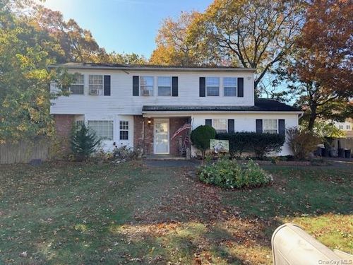 60 Manor Dr, Shirley, NY, 11967-4306 | Card Image