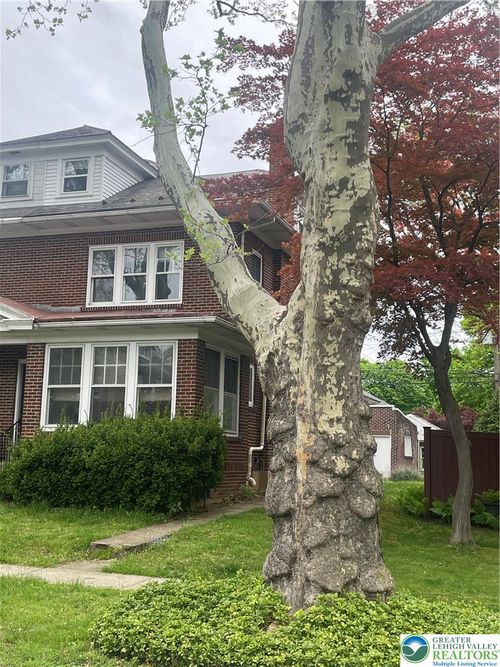 2415 W Allen Street, Allentown City, PA, 18104 | Card Image