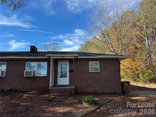 568 Mason St, Lincolnton, NC, 28092-4258 | Card Image