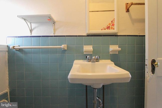 APT-2B - 5313 Baynton St, Condo with 2 bedrooms, 1 bathrooms and null parking in PHILADELPHIA PA | Image 5