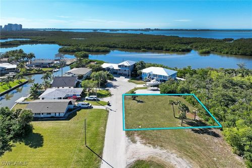 24519 Sailfish St, BONITA SPRINGS, FL, 34134 | Card Image