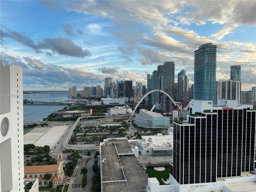 apt-3612-1750 N Bayshore Dr, Miami, FL, 33132-3214 | Card Image