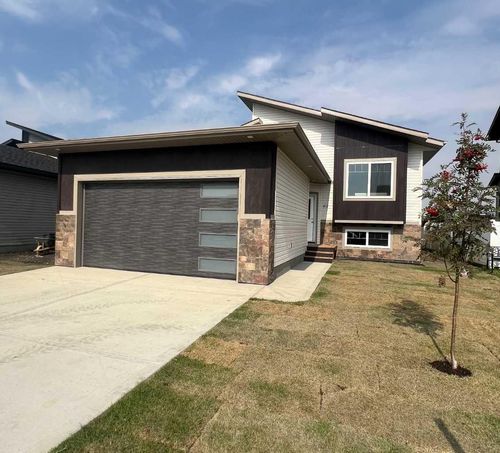 62 Metcalf Way, Lacombe, AB, T4L0J9 | Card Image
