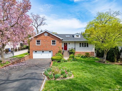 1020 Grant Ave, Pelham, NY, 10803-3141 | Card Image