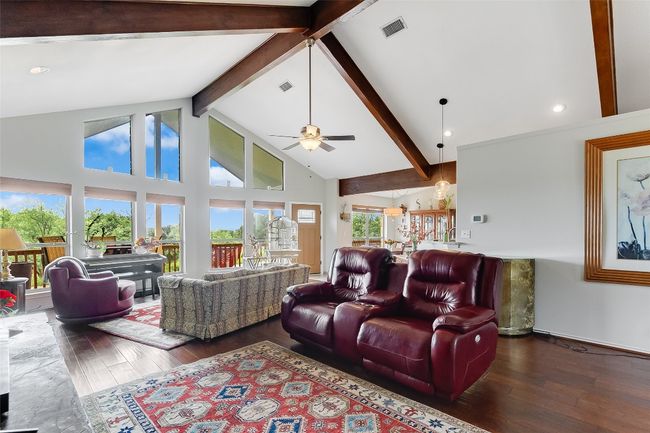 713 Lagoon Loop, House other with 3 bedrooms, 2 bathrooms and null parking in Horseshoe Bay TX | Image 7