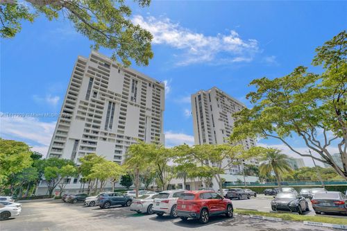1014-20225 Ne 34th Ct, Aventura, FL, 33180-3304 | Card Image