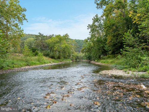 9987 Capon River Rd, YELLOW SPRING, WV, 26865-9082 | Card Image