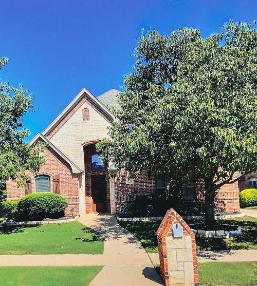 6725 S Fork Dr, North Richland Hills, TX, 76182-4473 | Card Image