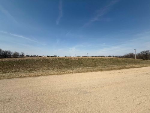 5482 N Timber Ridge Rd, LENA, IL, 61048-9643 | Card Image