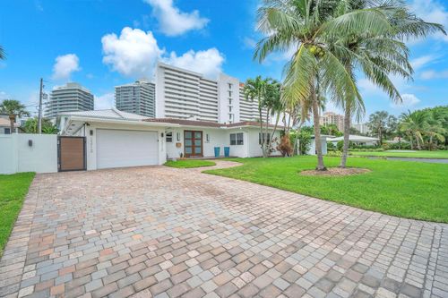 2212 Ne 32nd Ave, Fort Lauderdale, FL, 33305-1860 | Card Image
