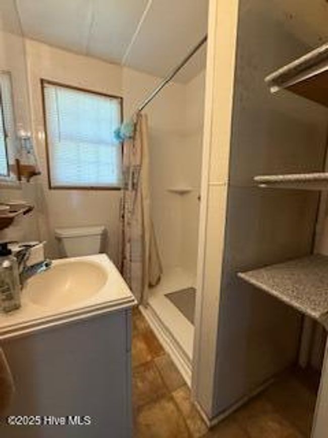 Full-Bathroom | Image 17