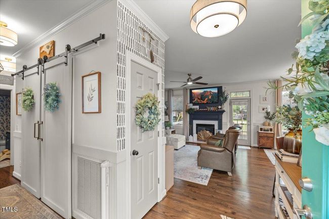 entryway | Image 10