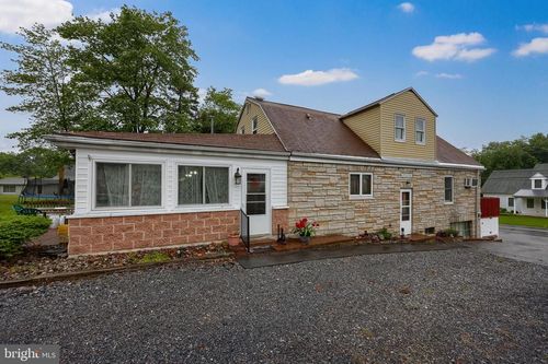 208 Clark Road, HERSHEY, PA, 17033 | Card Image