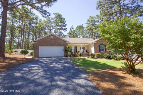 160 Kingswood Cir, Pinehurst, NC, 28374-6949 | Card Image
