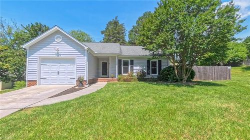 4401 Barndale Ct, Jamestown, NC, 27282-7977 | Card Image