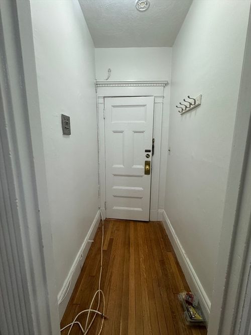 apt-300-8 Garrison St, Boston, MA, 02116-5726 | Card Image