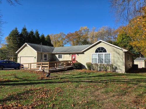 60 Sterling Hill Rd, Moosup, CT, 06354-2058 | Card Image