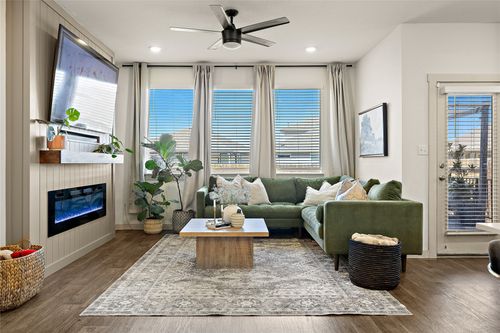 219 Greens Bayou Trl, Hutto, TX, 78634-2326 | Card Image
