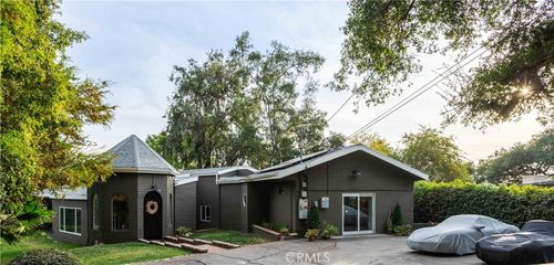 1076 Norumbega Dr, Monrovia, CA, 91016-1833 | Card Image