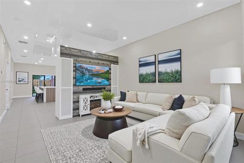 apt-7-8151 Nw 104th Ave, Doral, FL, 33178-4605 | Card Image