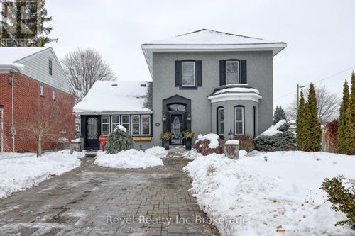 425 Ingersoll Ave, Woodstock, ON, N4S4X4 | Card Image