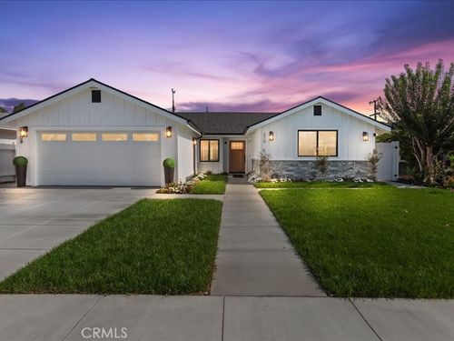 270 Albert Pl, Costa Mesa, CA, 92627-9102 | Card Image