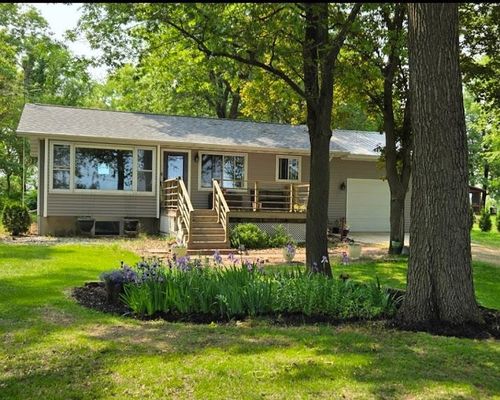 S12691 Big Hollow Rd, Spring Green, WI, 53588-9681 | Card Image