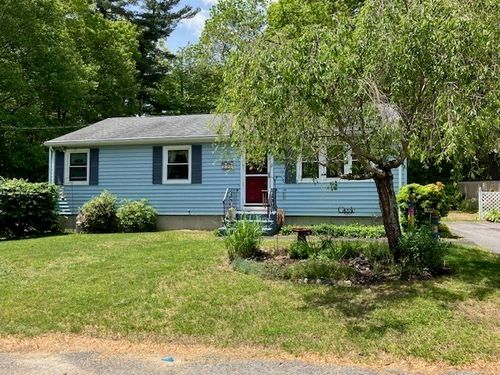 40 Holly St, Oxford, MA, 01540-2441 | Card Image