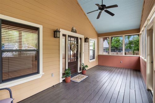 2105 Brackenridge St, Austin, TX, 78704-4322 | Card Image