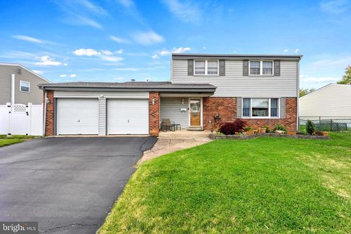 1522 Hampton Rd, BENSALEM, PA, 19020-4610 | Card Image